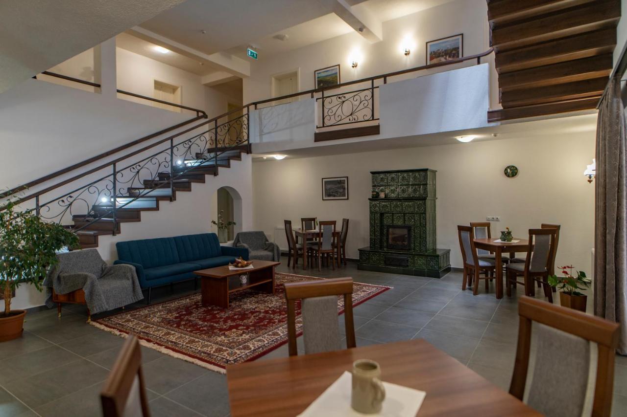 Veranda Panzio Remetea  Exterior foto