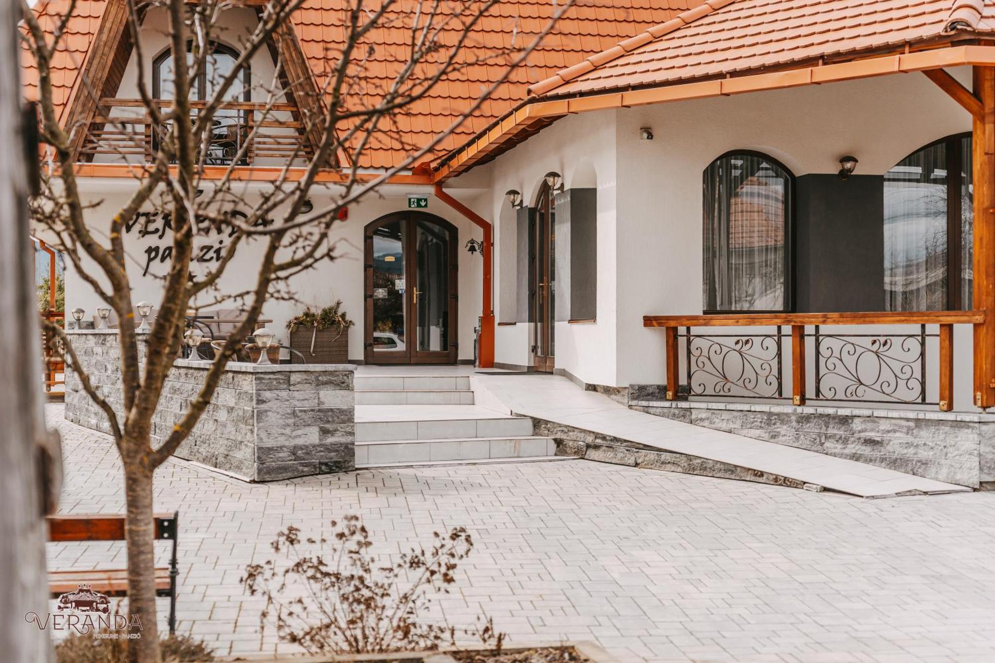 Veranda Panzio Remetea  Exterior foto